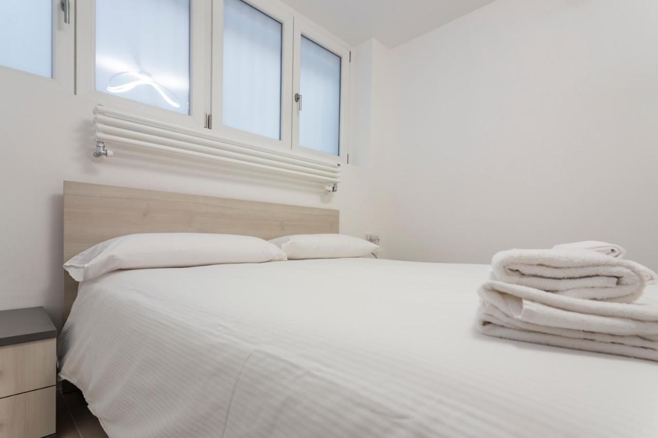 I Host Apartment - Val Strona 6 Mailand Exterior foto