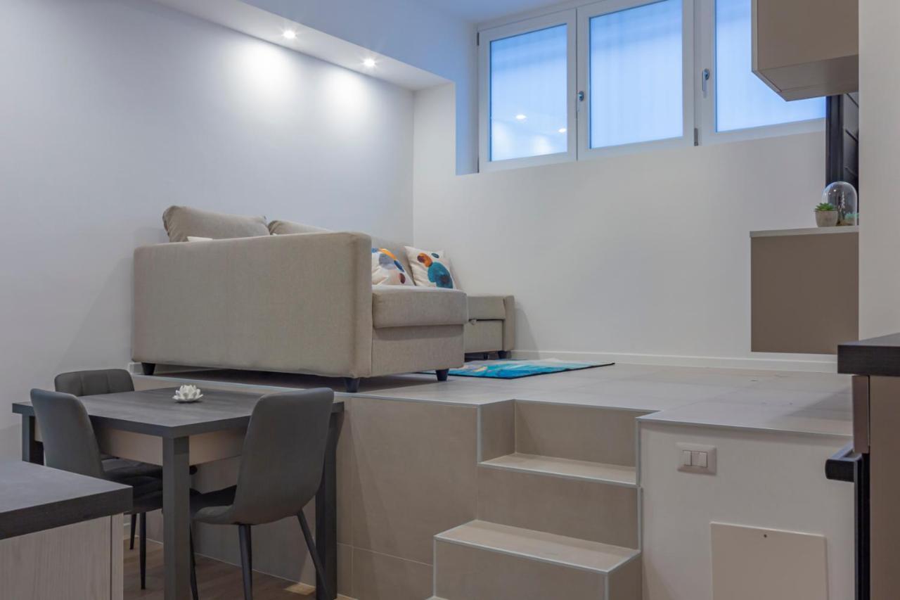 I Host Apartment - Val Strona 6 Mailand Exterior foto